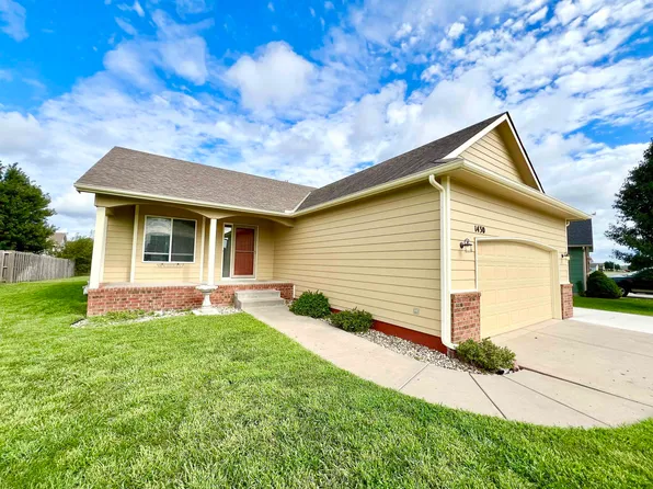 1430 N Spring Ridge Dr, Derby, KS 67037