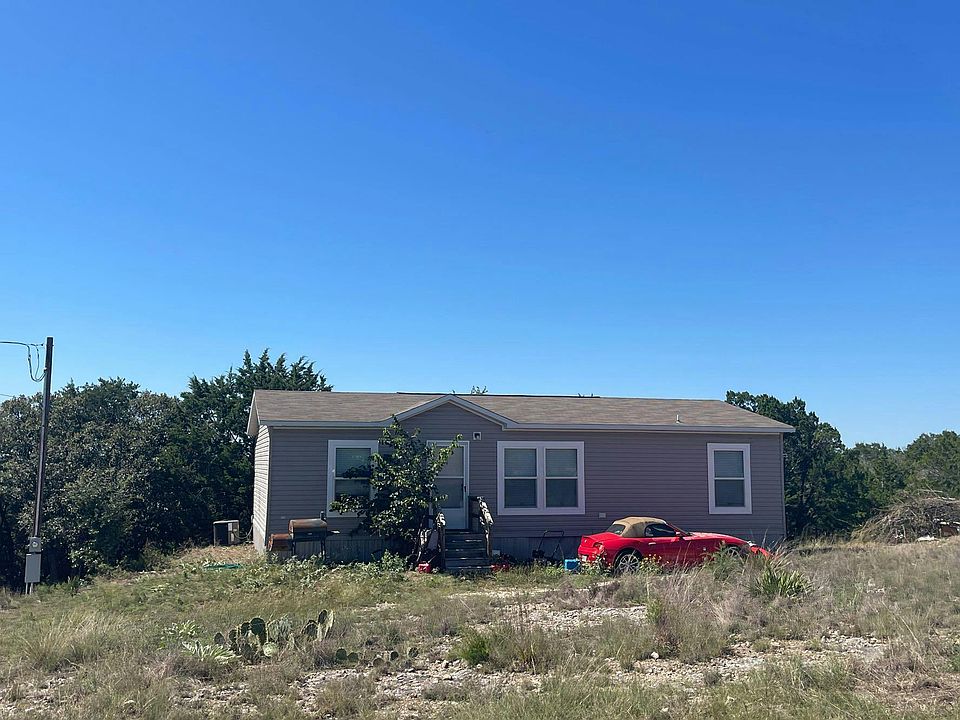 1st image of 895 Spicer Loop