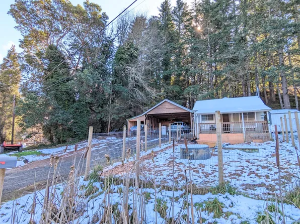 154 Red Hill Rd, Glendale, OR 97442