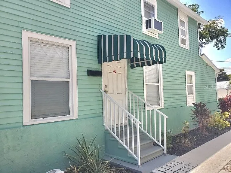 457 W Marion Ave #B — Photo 1