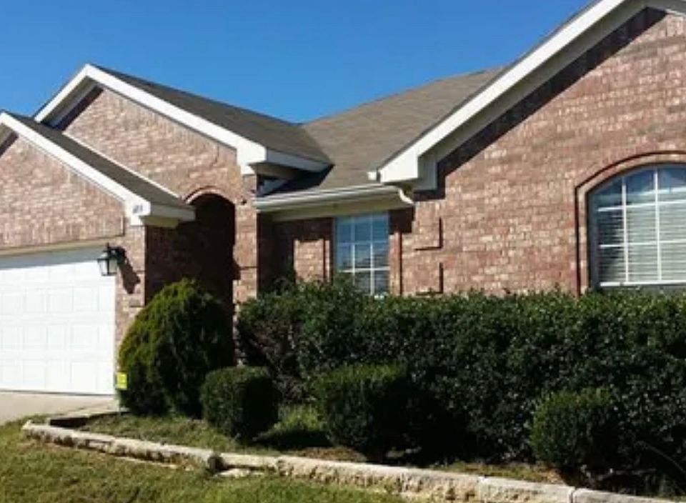 1st image of 603 White Swan Dr