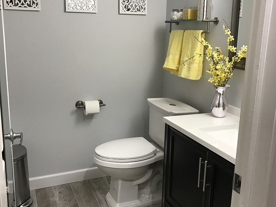 1st image of 7380 Barrington Ct #1