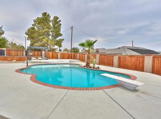 19989 Cronese Rd, Apple Valley, CA 92308