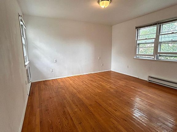 4th image of 2 Fowler Ave #1