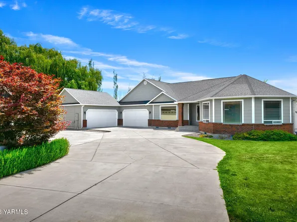 7802 Easy St, Yakima, WA 98908