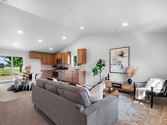 Alderwood - Great Room 1