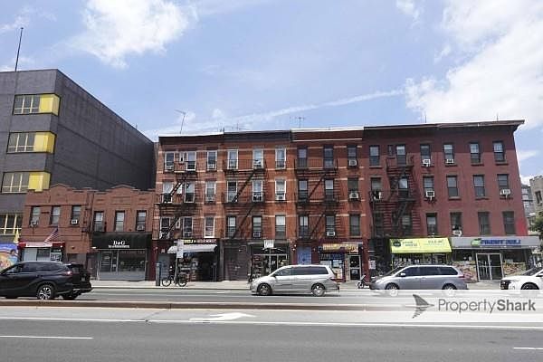 1st image of 924 4th Ave