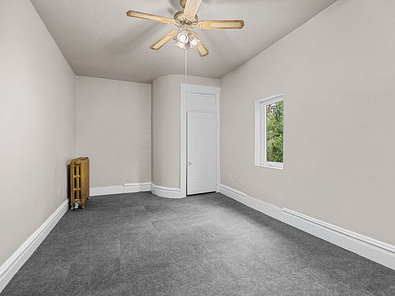 3rd image of 617 E Montgomery St #2