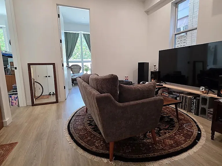 313 Linden St #2BB — Photo 16