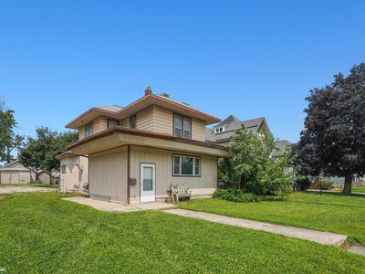 208 N Center St, Marshalltown, IA, 50158