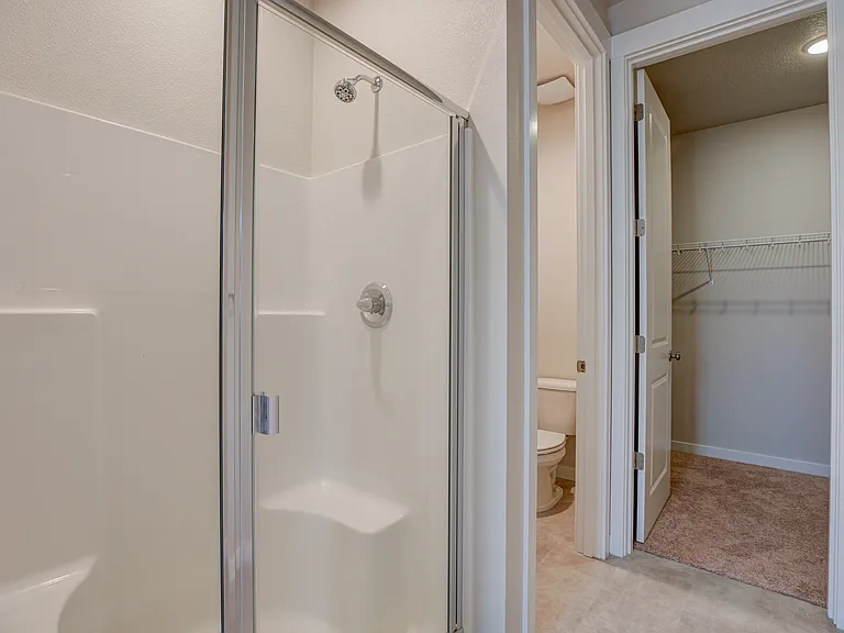 4102 NE 186th St — Photo 26