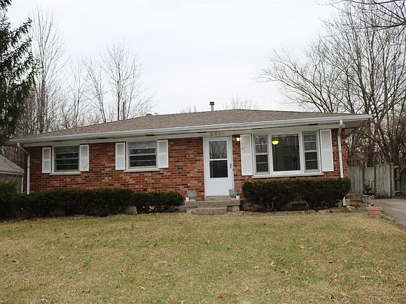 2nd image of 2471 Thornberry Ct