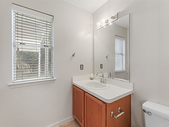 3rd image of 17502 S Summit Canyon Dr #17502