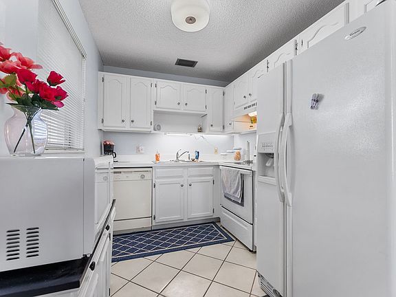 3rd image of 45 Vista Gardens Trl APT 103