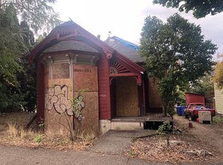 15 SW Gibbs St, Portland, OR 97239