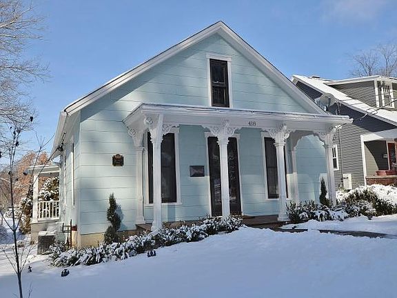2nd image of 418 Broadway E