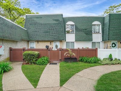 490 Daryl Drive, Medford, NY, 11763