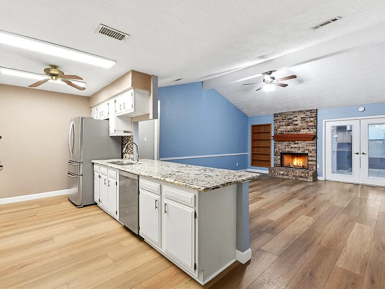 6009 Leafwood Cir — Photo 13