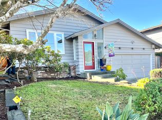 687 Bayview Dr, Aptos, CA 95003
