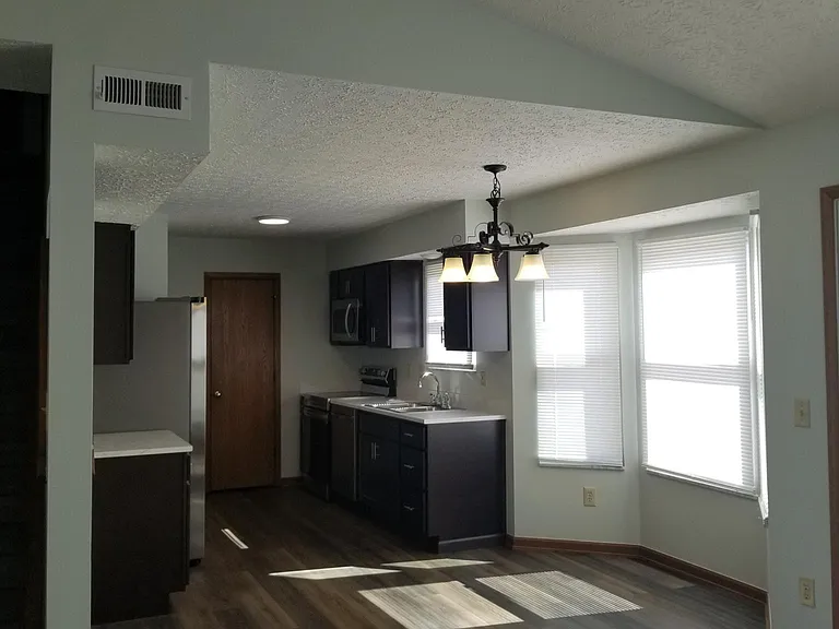 1349 Halfhill Way — Photo 5