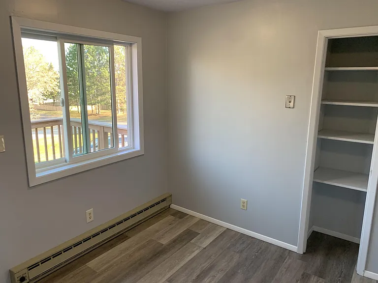 303 Dudley Ave — Photo 7