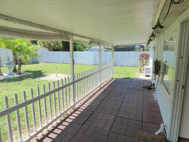 1358 Arrow St — Photo 11