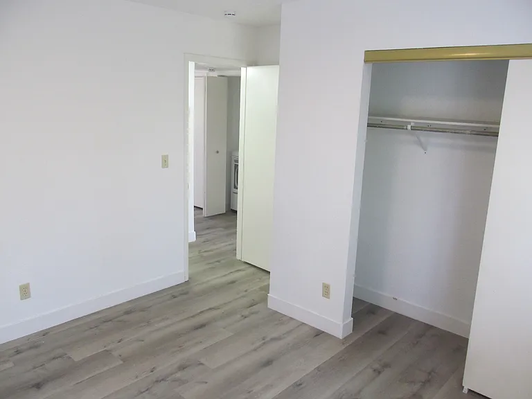 1113 N Buffalo Dr #201 — Photo 15