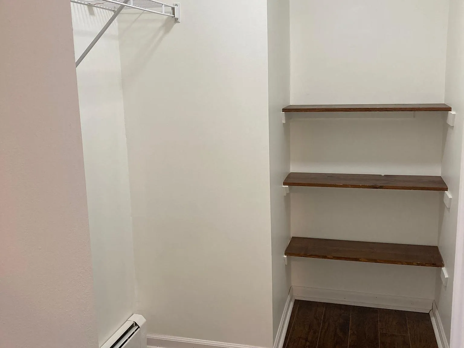 1184 W Livingston Rd — Photo 3
