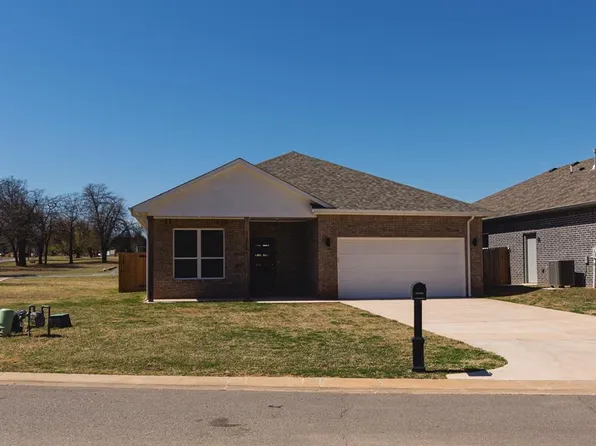 629 Remington Rd, Edmond, OK 73034