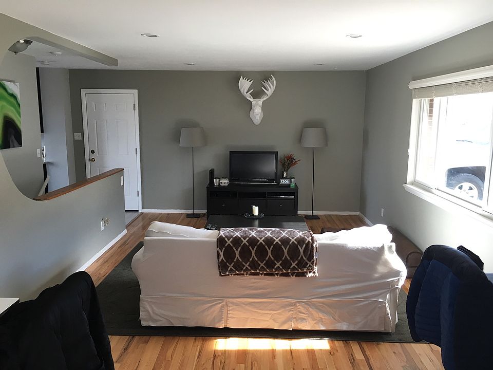 1st image of 5671 W 50th Ave