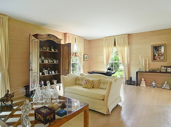 3rd image of 1710 Mountain Ct