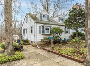 32 Bruning Ln, Spotswood, NJ