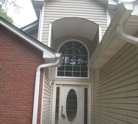 2nd image of 1136 Lakecrest Dr
