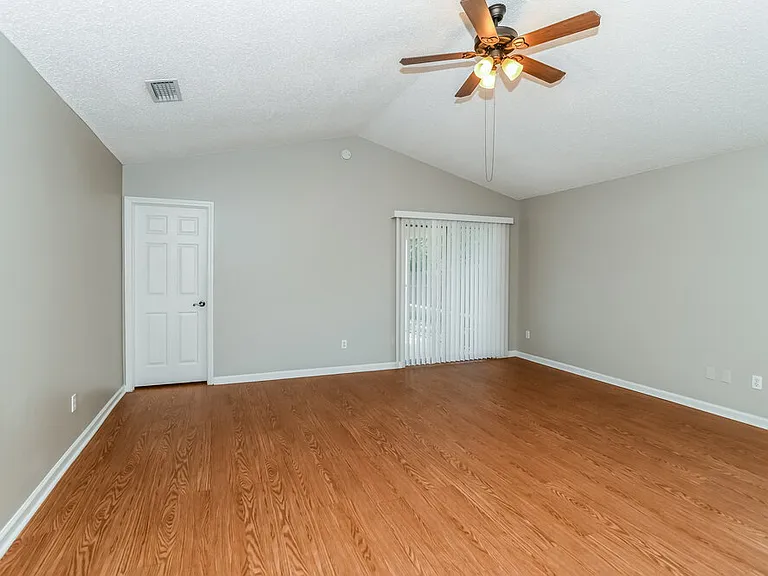 3111 Wavering Ln — Photo 9