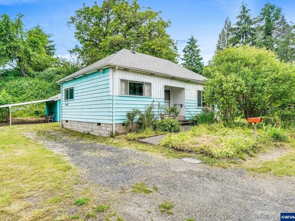 609 NW River Rd, Mill City, OR 97360