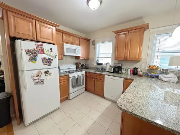 29-31 Belknap St, Somerville, MA