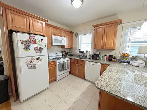 29 Belknap St #2 Photo 1