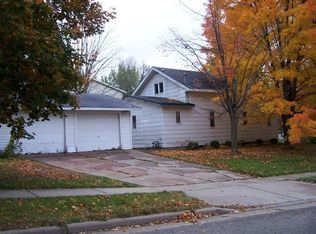 1302 Gilbert St, Wausau, WI 54403