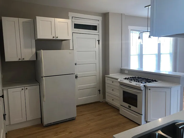 2424 W Warner Ave #1R — Photo 2