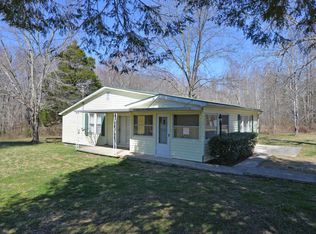 157 Davis Rd, Sunbright, TN 37872