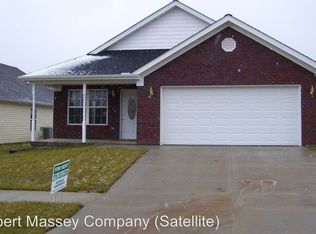 107 N Osprey Ct, Vine Grove, KY 40175