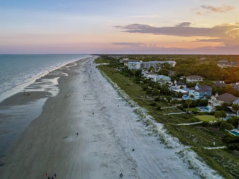Join the locals to stroll along the serene Hilton Head beaches and savor the stunning sunsets.
