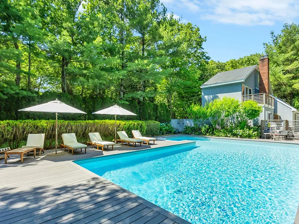 39 Montauk Ave