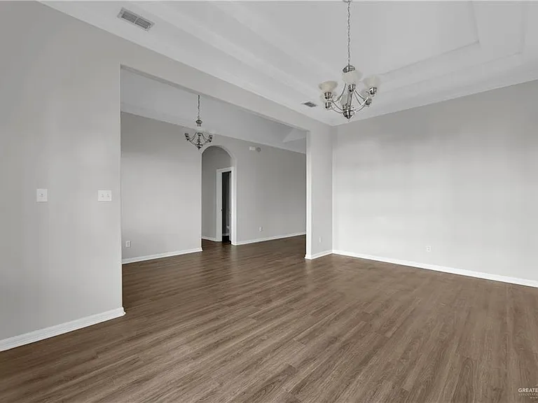 2621 Easy St — Photo 4