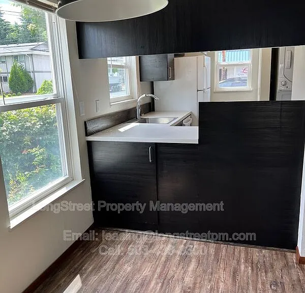 3201 SE Wake St #1 — Photo 4