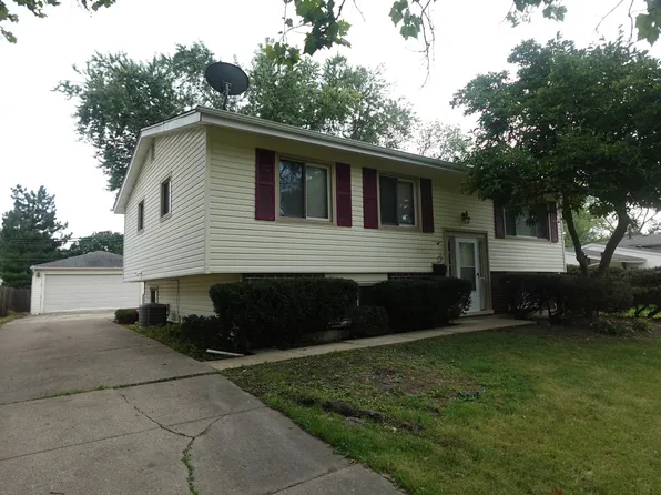 462 Springfield St, Park Forest, IL 60466