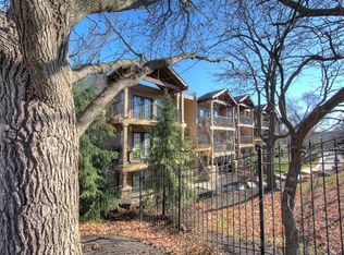 4727 Jarboe St APT 15, Kansas City, MO 64112