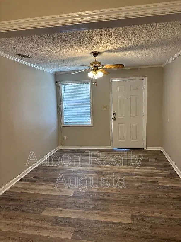 2165 1/2 Telfair St — Photo 2