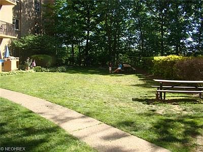 3rd image of 18501 Hilliard Blvd APT 506