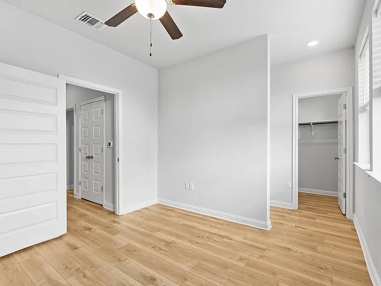 7814 Wilfred Dr — Photo 16